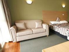 Wirrinya NSW Accommodation Resorts