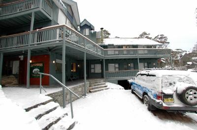Alpenhorn Lodge - Accommodation Resorts 5