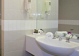 Hemisphere Conference Centre & Hotel - Accommodation Resorts 2