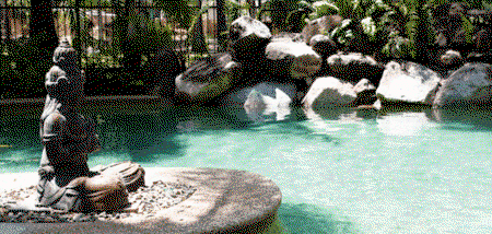 Golden Sands Beachfront Apartment Resort - Accommodation Resorts 3