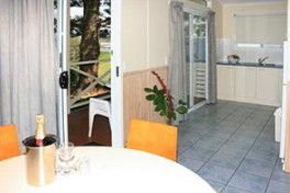 White Albatross Holiday Park - Accommodation Resorts 4