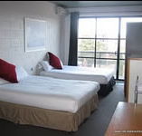 St Kilda Beach House - Accommodation Resorts