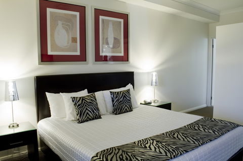 The Bay Apartments - Accommodation Resorts 4