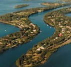 Between Waters B and B - - Accommodation Resorts