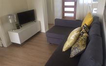 Hockey's Accommodation At The Old Chemist - Accommodation Resorts 3