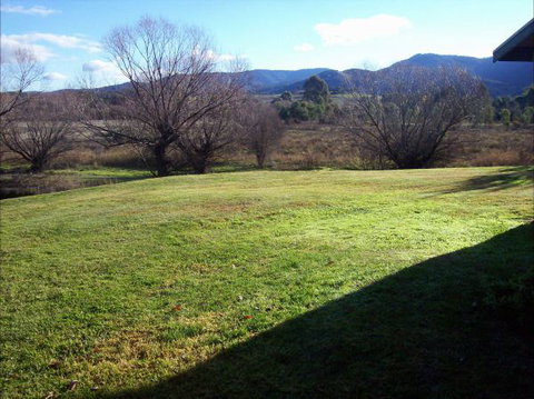 Colonial Inn Guest Rooms - Accommodation Resorts 3