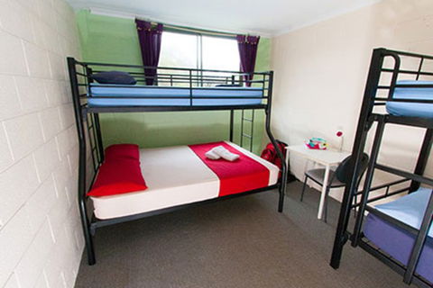 Stradbroke Island YHA - Accommodation Resorts 8