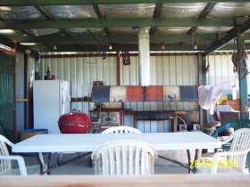 Killarney Sundown Motel And Tourist Park - Accommodation Resorts 1