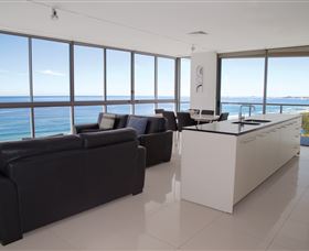 ULTIQA Air On Broadbeach - Accommodation Resorts 2