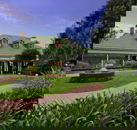 The Guest House - Accommodation Resorts