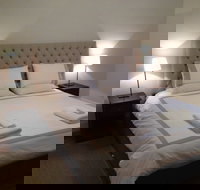 Aston House - Accommodation Resorts