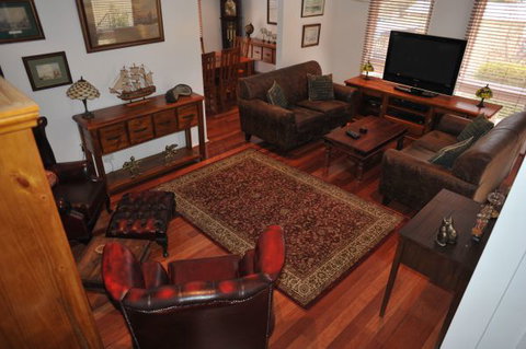 The Pommy Tree Bed And Breakfast - Accommodation Resorts 1
