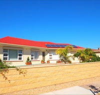 Christies Cottage for holidays and relocations. - Accommodation Resorts