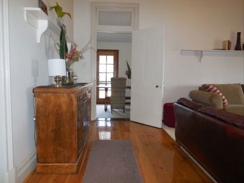 Book Keepers Cottage Waikerie - Accommodation Resorts 4