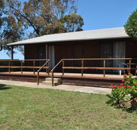 Clinton Cabin - Accommodation Resorts