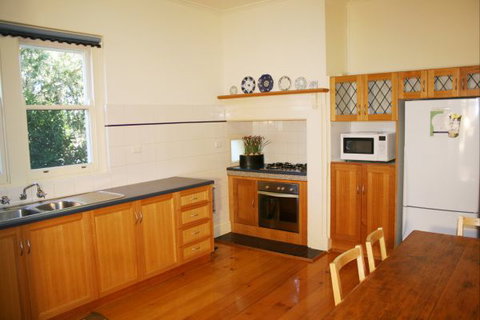 Elderton Guest House - Accommodation Resorts 1