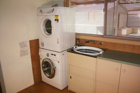 Elderton Guest House - Accommodation Resorts 6