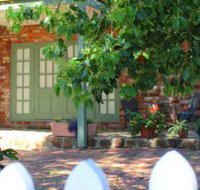 Kalamunda Carriages and Three Gums Cottage - Accommodation Resorts