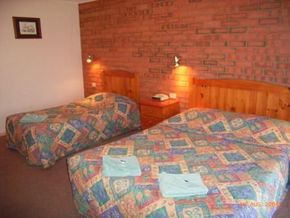 Tea House Motor Inn - Accommodation Resorts 1