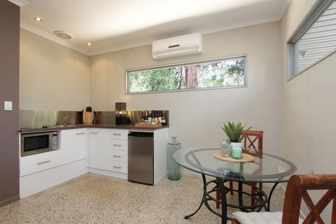 Hiddenvalley Eco Spa Lodges & Day Spa - Accommodation Resorts 5