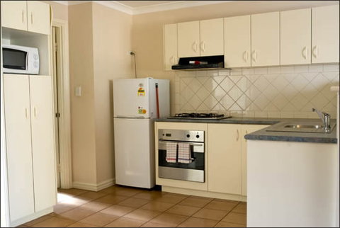 Tower Hotel - Accommodation Resorts 6