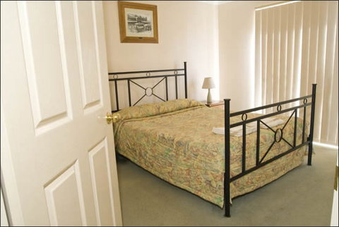 Tower Hotel - Accommodation Resorts 7