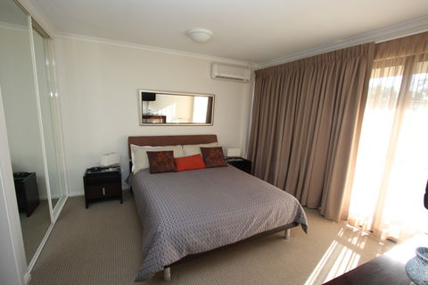 Peninsula Nelson Bay - Accommodation Resorts 3