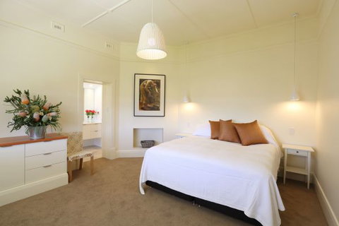 Orchard House - Accommodation Resorts 4