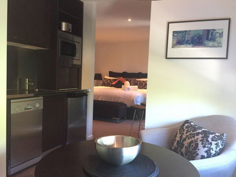 Studio Venti Sette - Accommodation Resorts 64