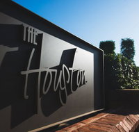 The Houston Wagga - Accommodation Resorts