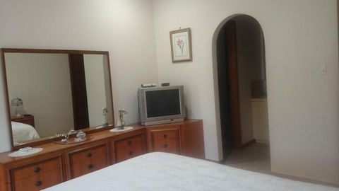 Gaerwood Bed Breakfast - Accommodation Resorts 5