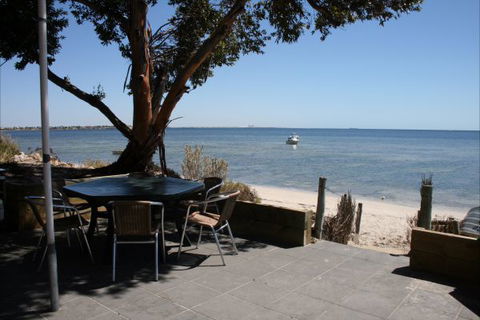 Undercurrent - Accommodation Resorts 0