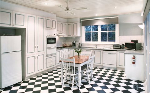 Fairbank House - Accommodation Resorts 4