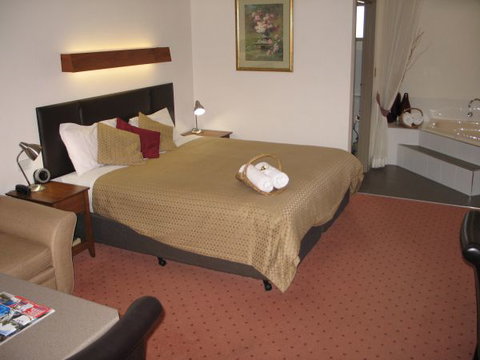 Golden Chain Wine Village Motor Inn - Accommodation Resorts 2