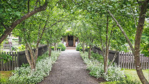 Kyneton Old Rectory - Accommodation Resorts 3