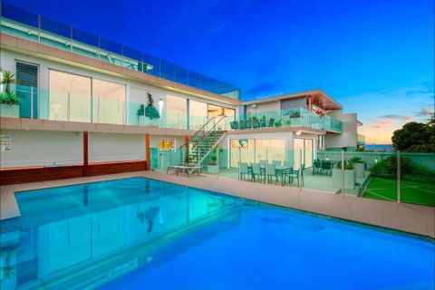 Limelight - Accommodation Resorts 1