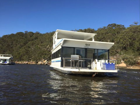 Luxury Afloat Hawkesbury River And Brooklyn - Accommodation Resorts 4