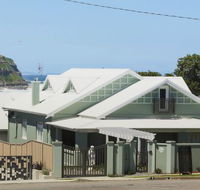 Merewether Beach House B and B - Accommodation Resorts