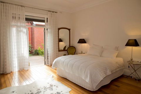 Mollisons - Accommodation Resorts 1