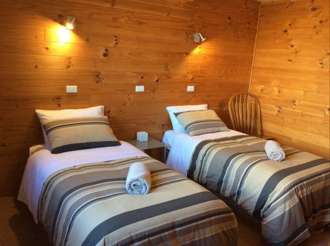 Mole Creek Cabins - Accommodation Resorts 6