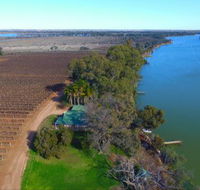 Mundic Waterfront Cottages - Accommodation Resorts