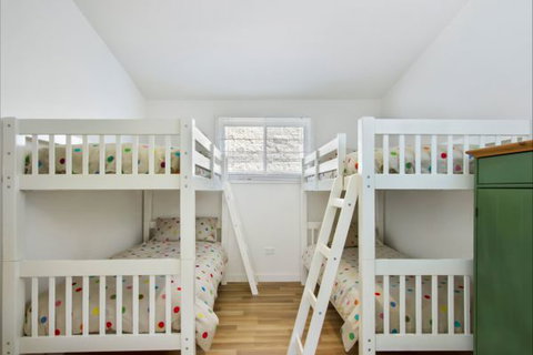 Seahorse - Accommodation Resorts 5