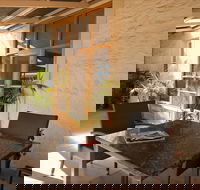 Black Jack Get-A-Way - Nana's Home - Accommodation Resorts