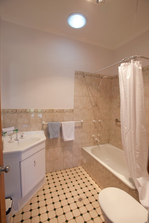 Black Jack Get-A-Way - Nana's Home - Accommodation Resorts 6