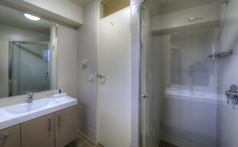 Golden Eagle 2 - Accommodation Resorts 9
