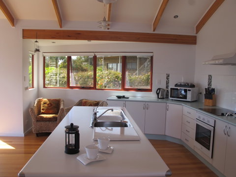 Point Break Binalong - Accommodation Resorts 1