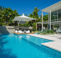 Port Douglas Getaways - The White Oasis - Accommodation Resorts