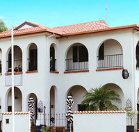 The Med Crescent Head - Accommodation Resorts