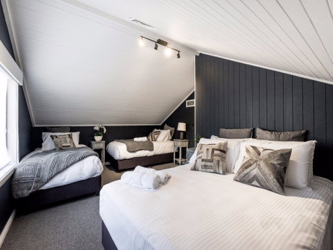 WhiteVale Estate - Accommodation Resorts 5