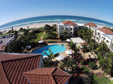 Golden Riviera Beach Resort - Accommodation Resorts 8